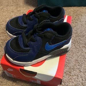 Nike Air max exceed size 6